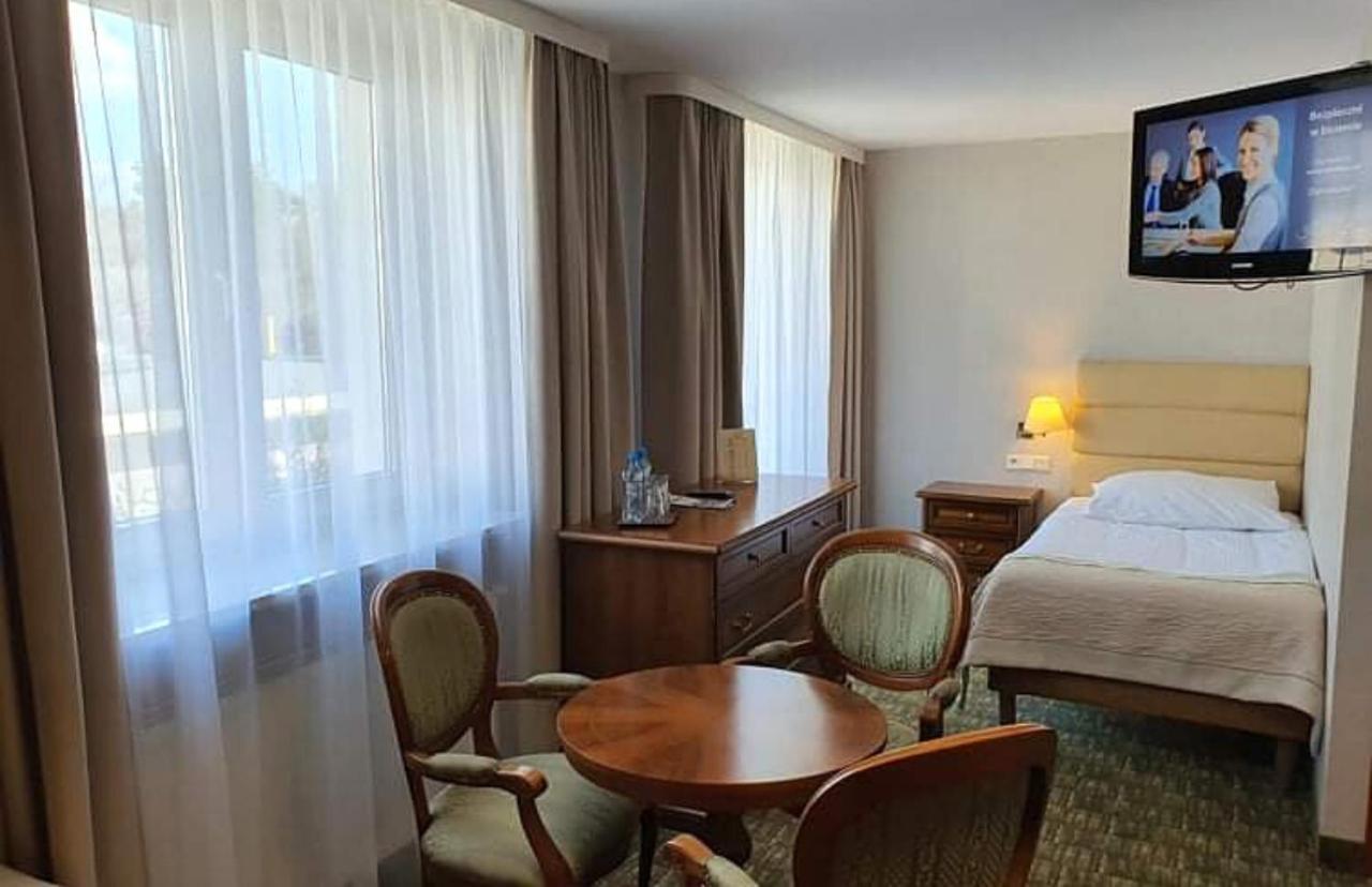 Hotel Boss Varsovie Extérieur photo