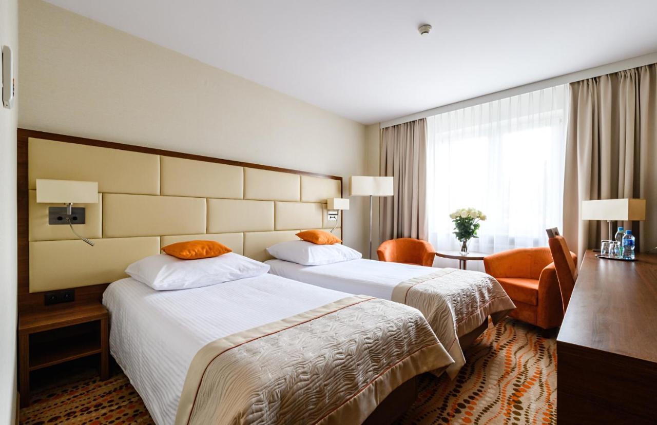 Hotel Boss Varsovie Extérieur photo