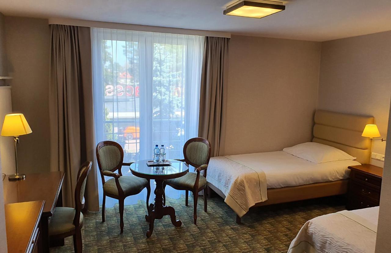 Hotel Boss Varsovie Extérieur photo