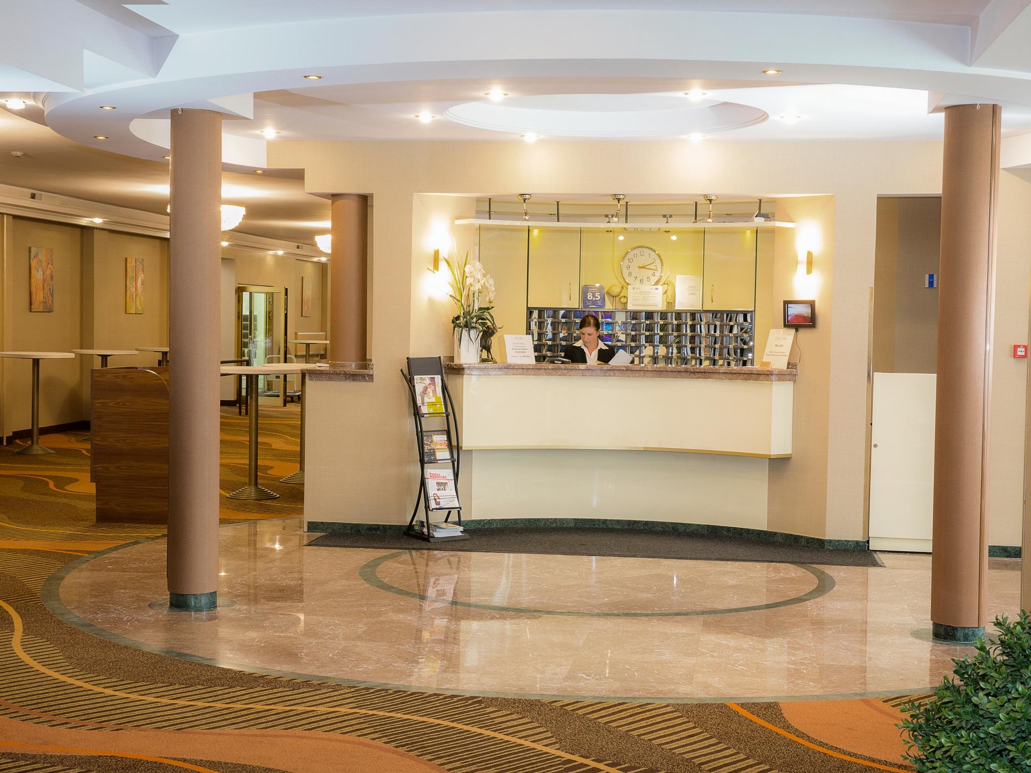 Hotel Boss Varsovie Extérieur photo
