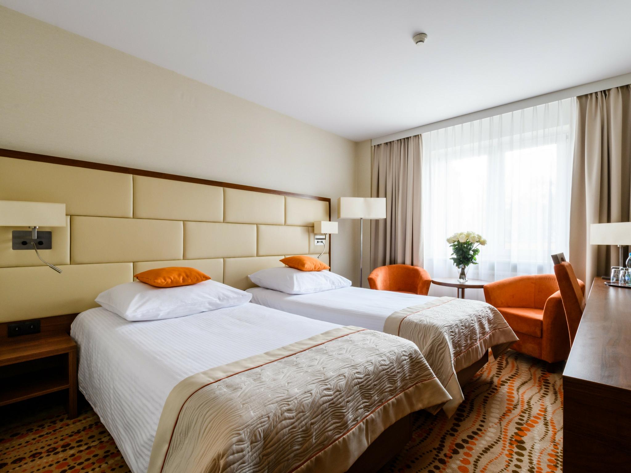 Hotel Boss Varsovie Extérieur photo