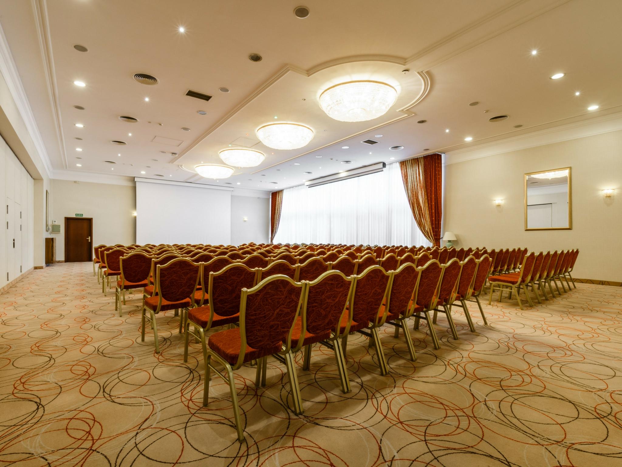 Hotel Boss Varsovie Extérieur photo